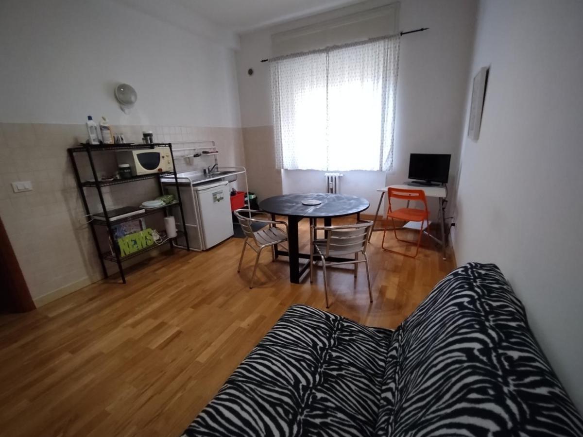 Centro E Porto Apartment ลีวอร์โน ภายนอก รูปภาพ
