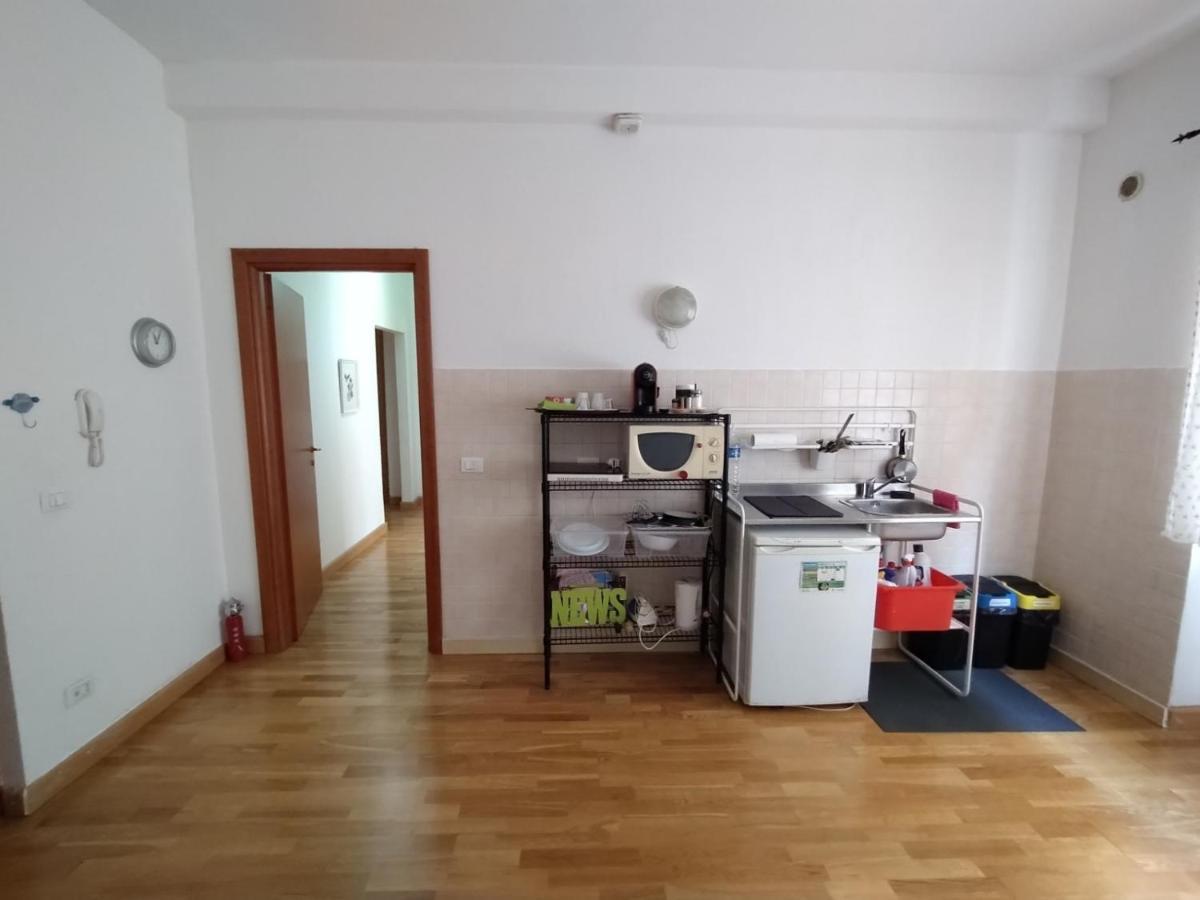 Centro E Porto Apartment ลีวอร์โน ภายนอก รูปภาพ