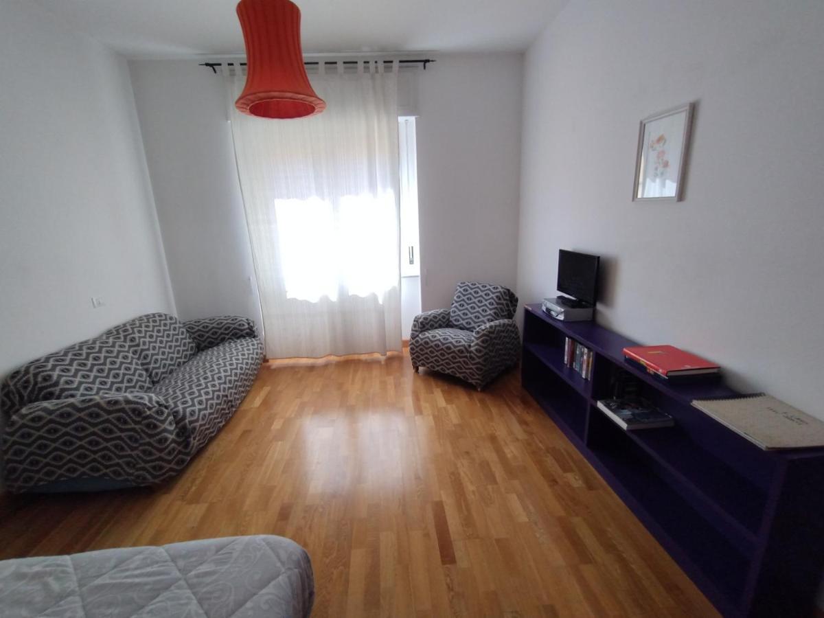 Centro E Porto Apartment ลีวอร์โน ภายนอก รูปภาพ